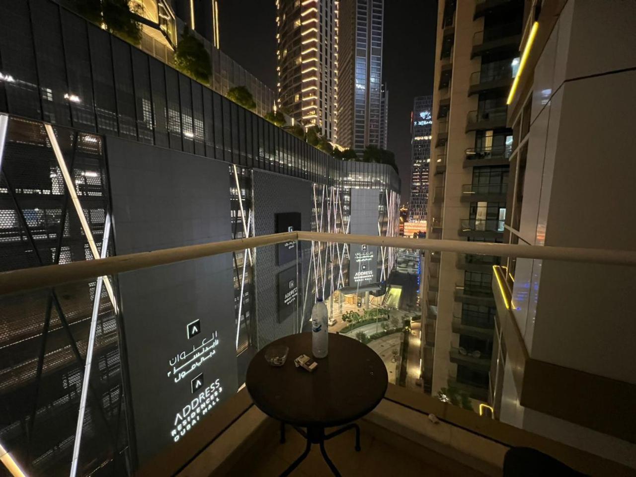 Downtown Holiday'S - 1 Min To Dubai Mall & Burj Khalifa Hostel Εξωτερικό φωτογραφία
