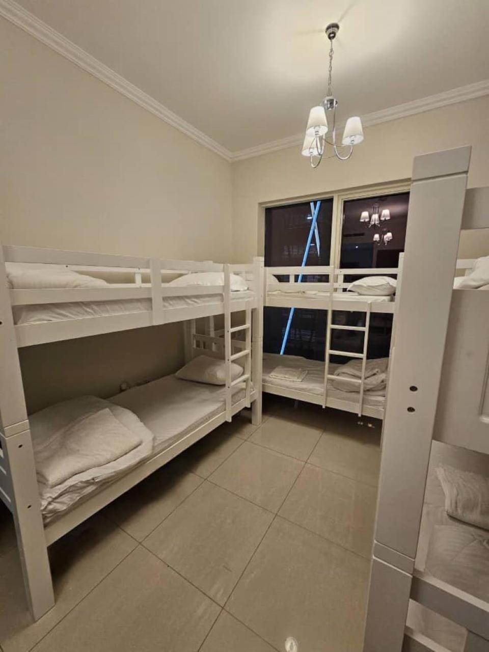 Downtown Holiday'S - 1 Min To Dubai Mall & Burj Khalifa Hostel Εξωτερικό φωτογραφία